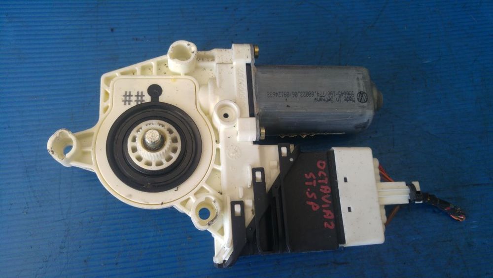 motoras macara stanga spate skoda octavia 2 1k0959703b