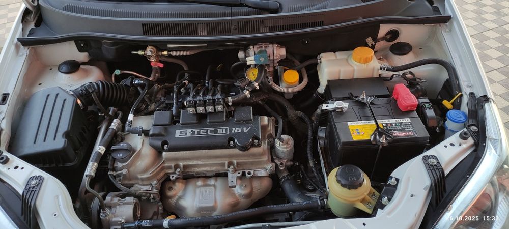 Мошина жуда яхши холатда