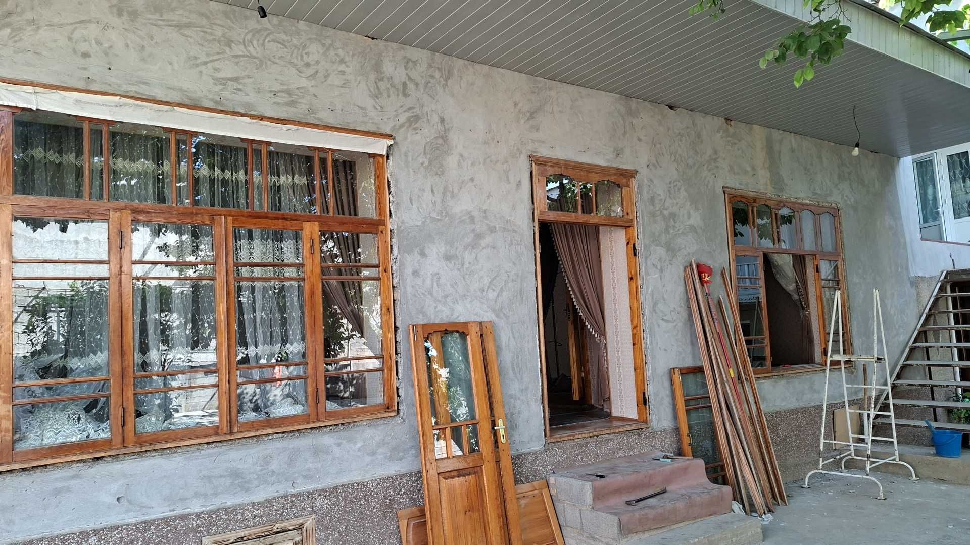 Б/у эшик ромлар янгидай