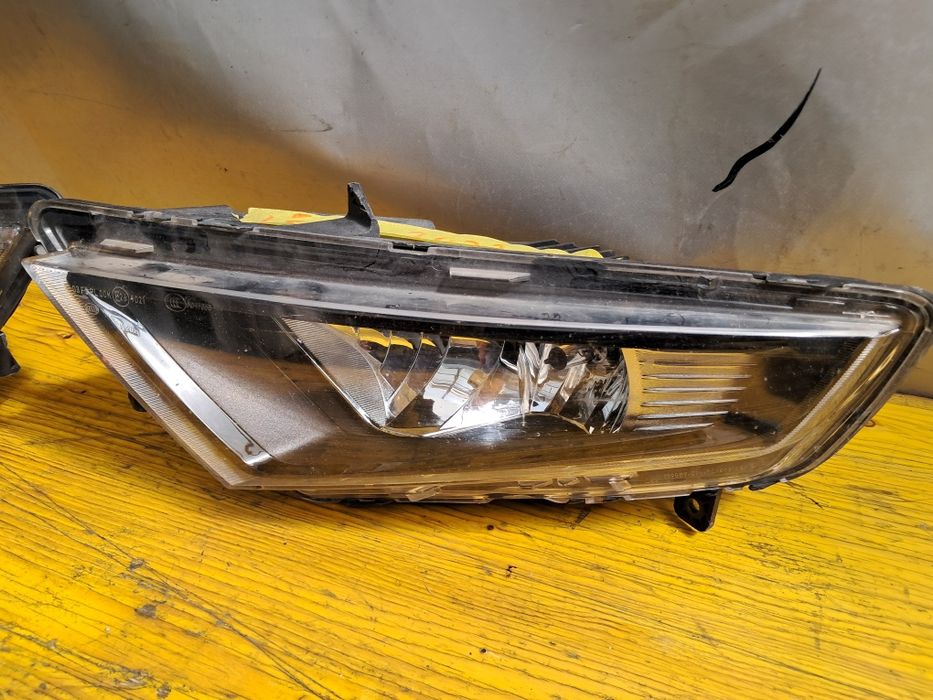 Халоген Seat Leon 20216/23г