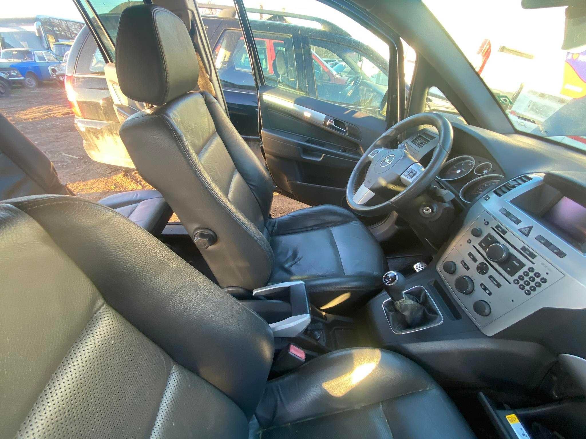 opel zafira b 1.7 cdti facelift теглич кожа на части опел зафира б