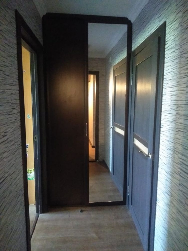 продается 2 комнатная квартира в пришахтинске