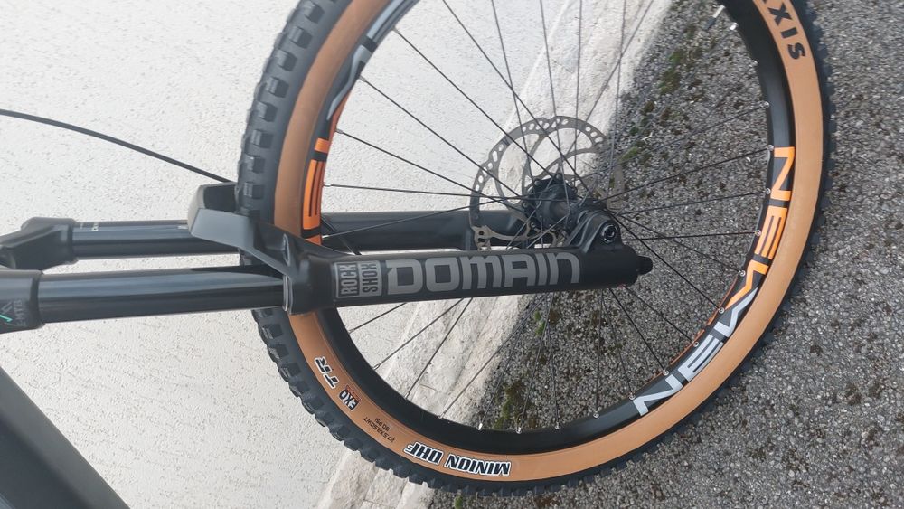 Bicicleta  Cube carbon bosch cx smart 750