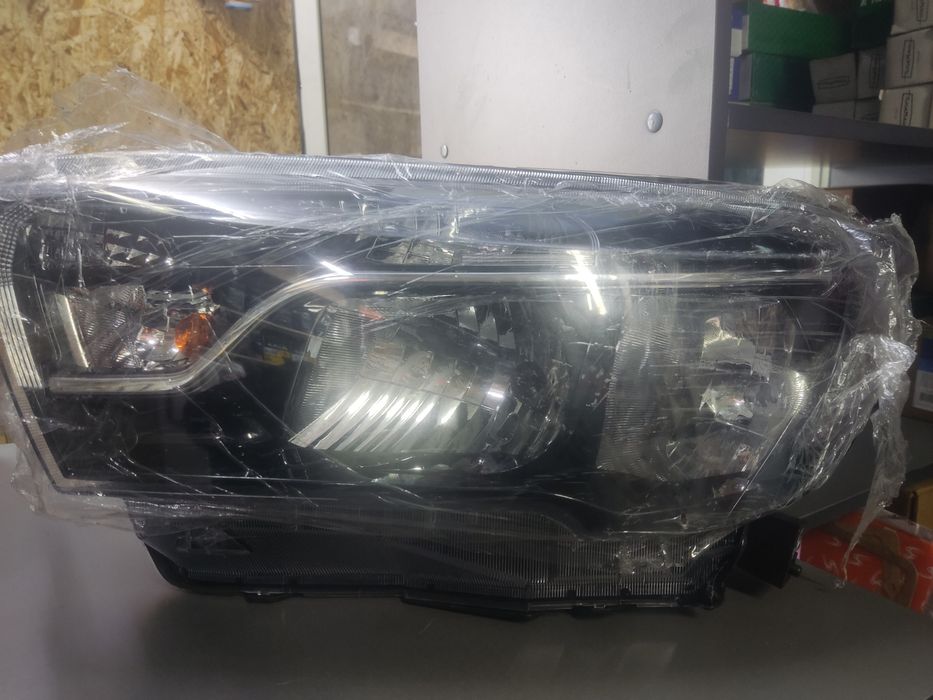 Фара левая Веста Vesta