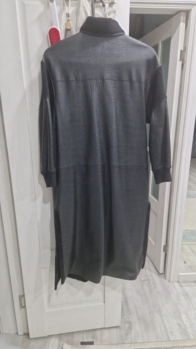 Продам женскую дубленку