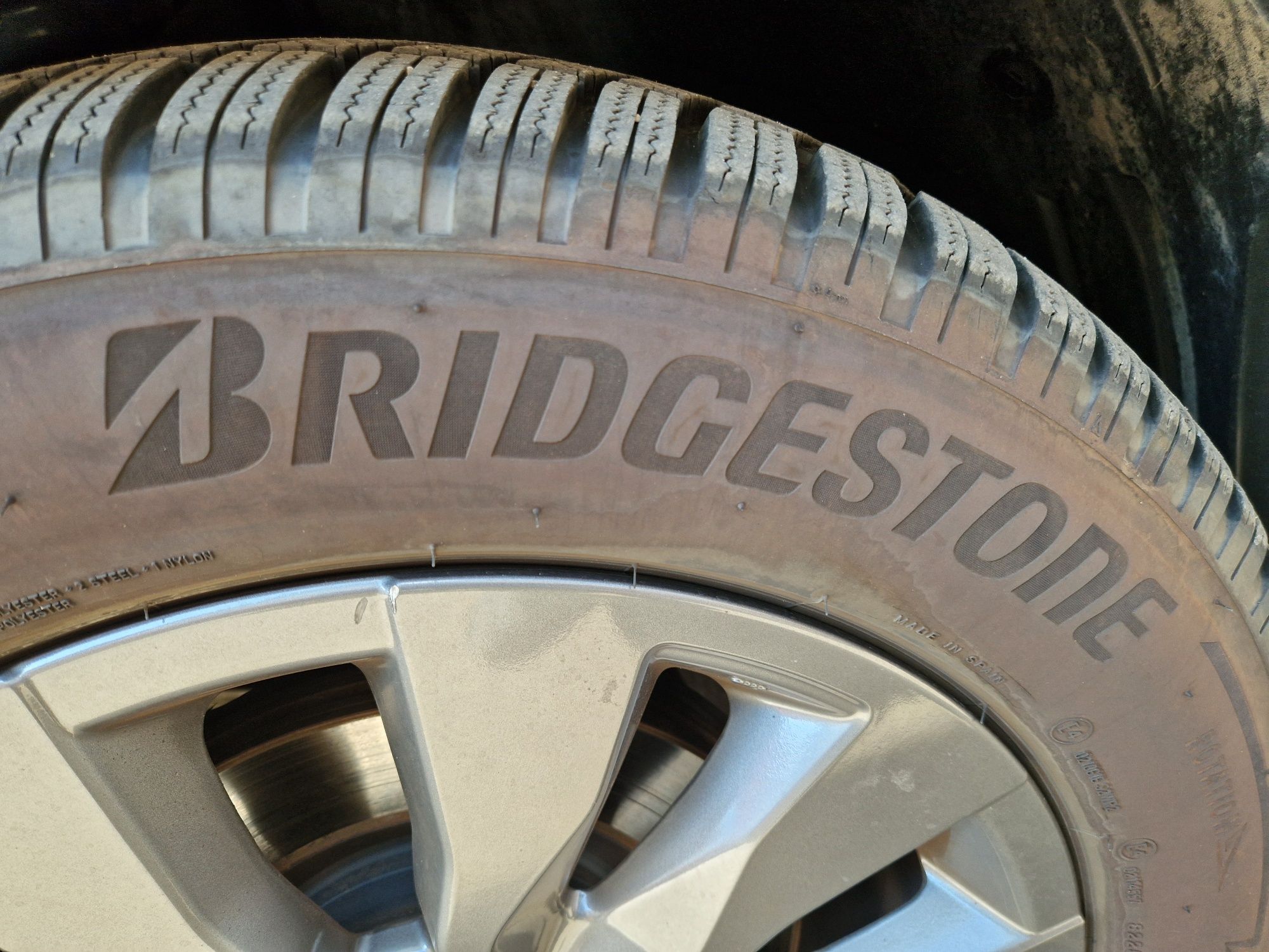 Зимни гуми Bridgestone 225/60  R18