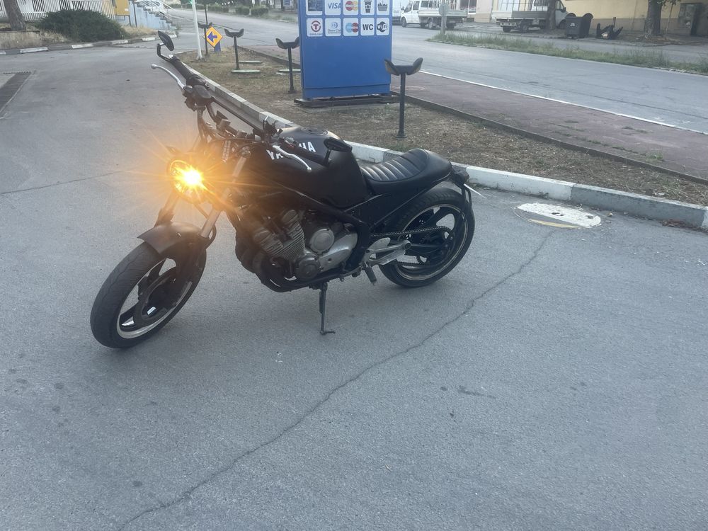 Yamaha XJ600 Cafe racer