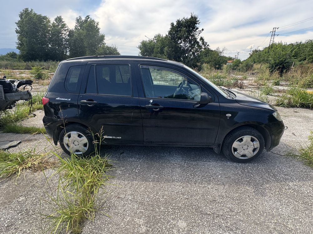 Mazda 2 На части