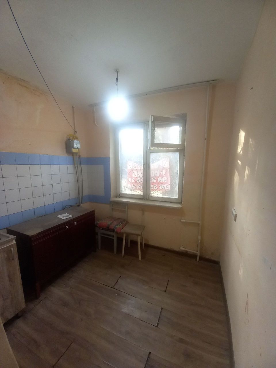 Срочно продаётся 1 комнатная квартира на 1этаже в Чирчике