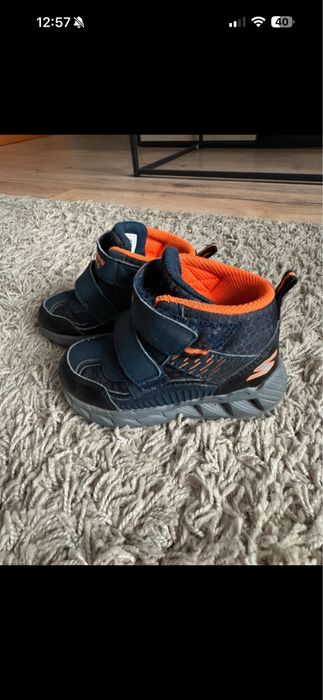 Incaltaminte Skechers cu luminite marime 23