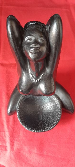 Пепельница декоративная