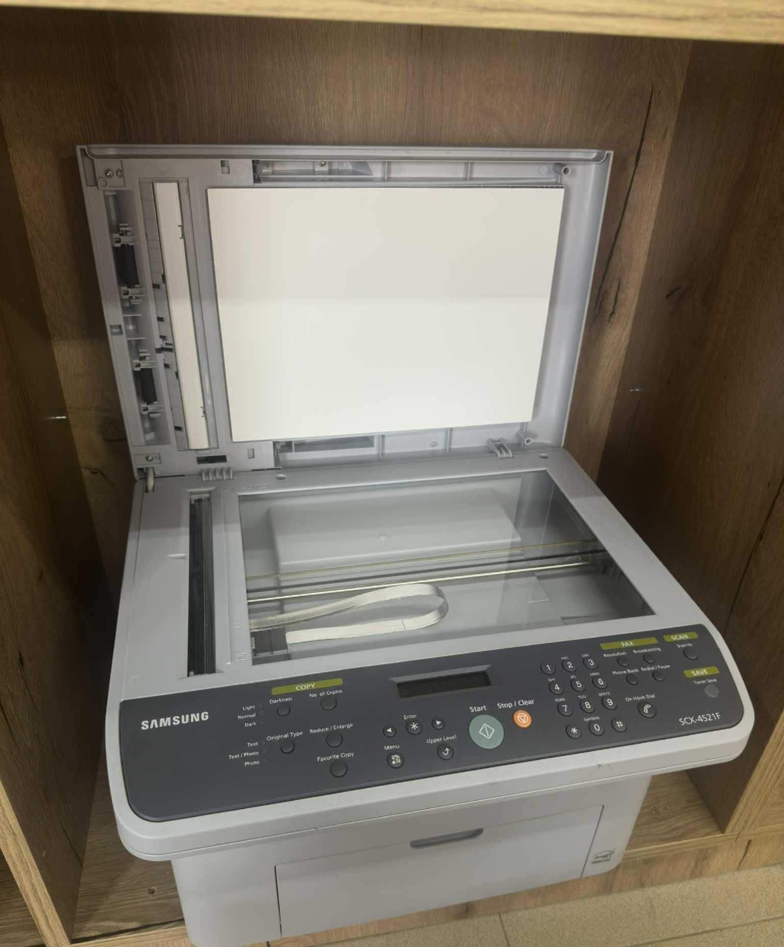 Лазерно многофункционално устройство SAMSUNG SCX-4521F