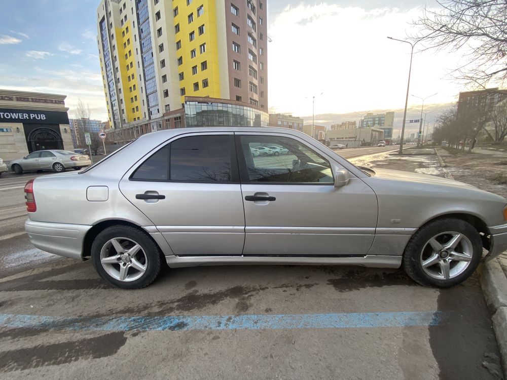 Продам мерседес w202