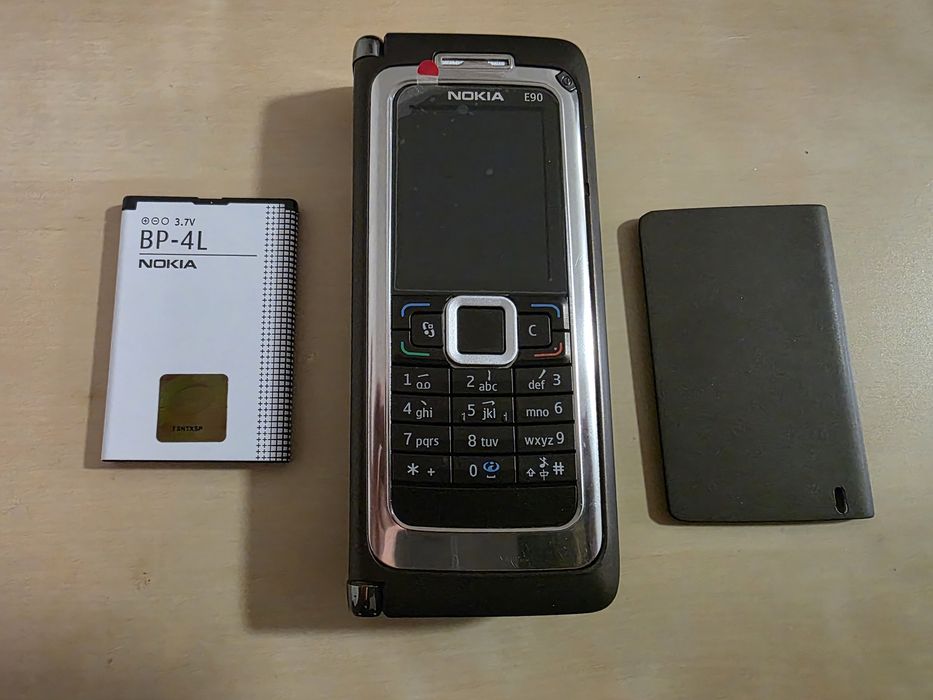 Nokia E90 NOU, 0 MINUTE