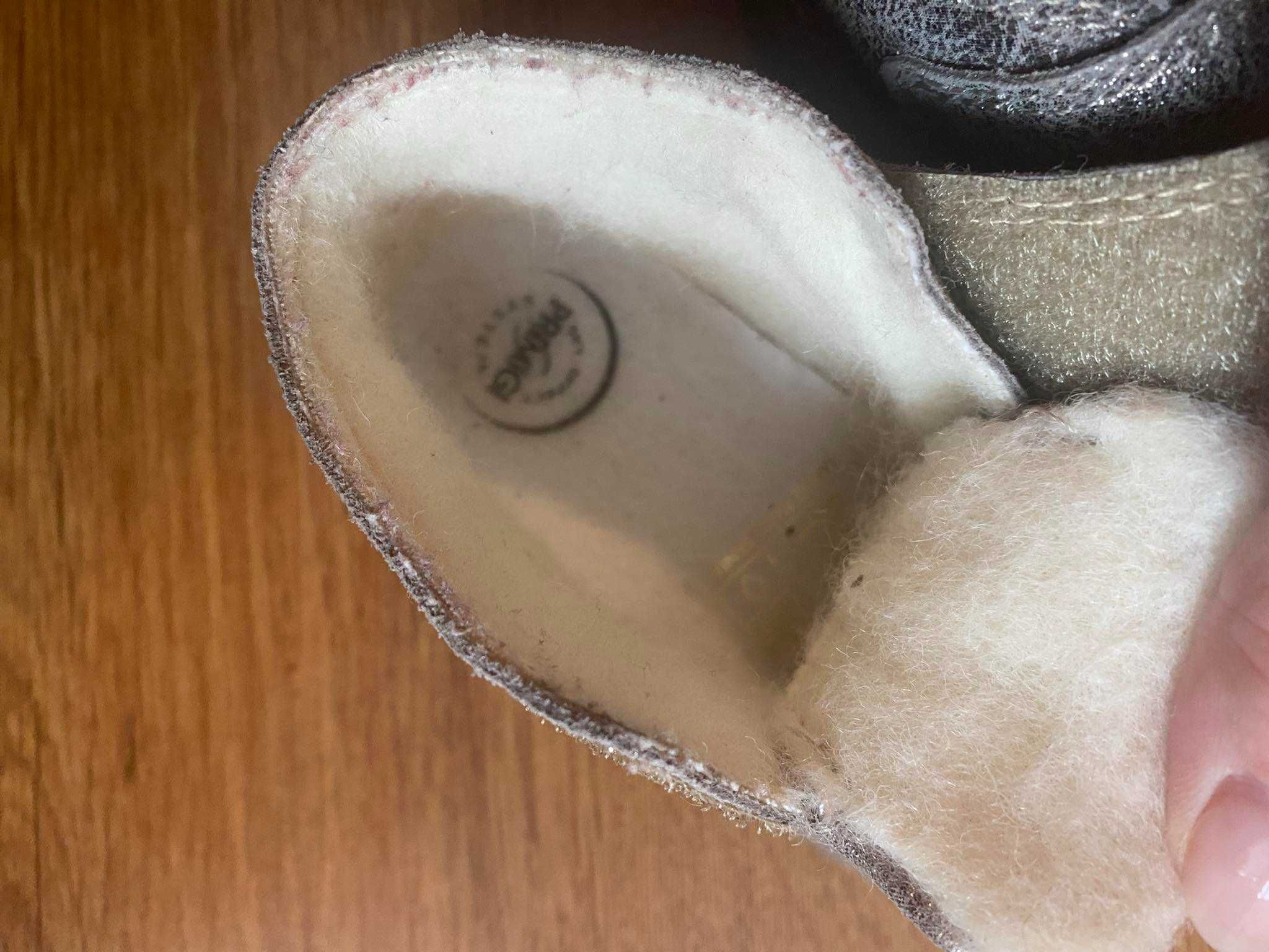НОВИ! Бебешки обувки Primigi, 20 EU, от естествена кожа и вълна