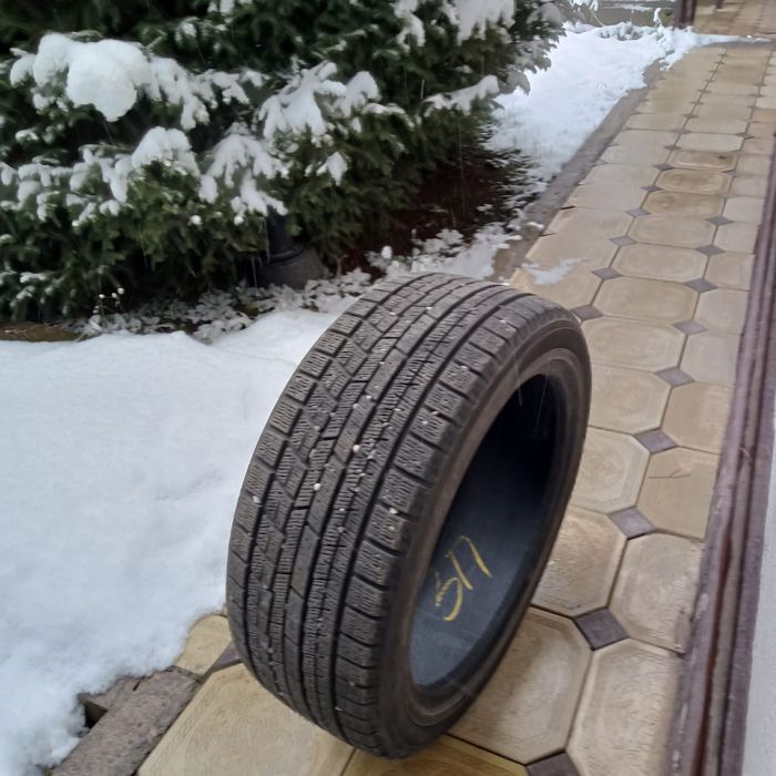 Комплект зимних шин Yokohama