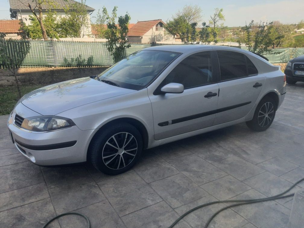 Renault Laguna 2, benzina 1.6 +GPL aproape nou