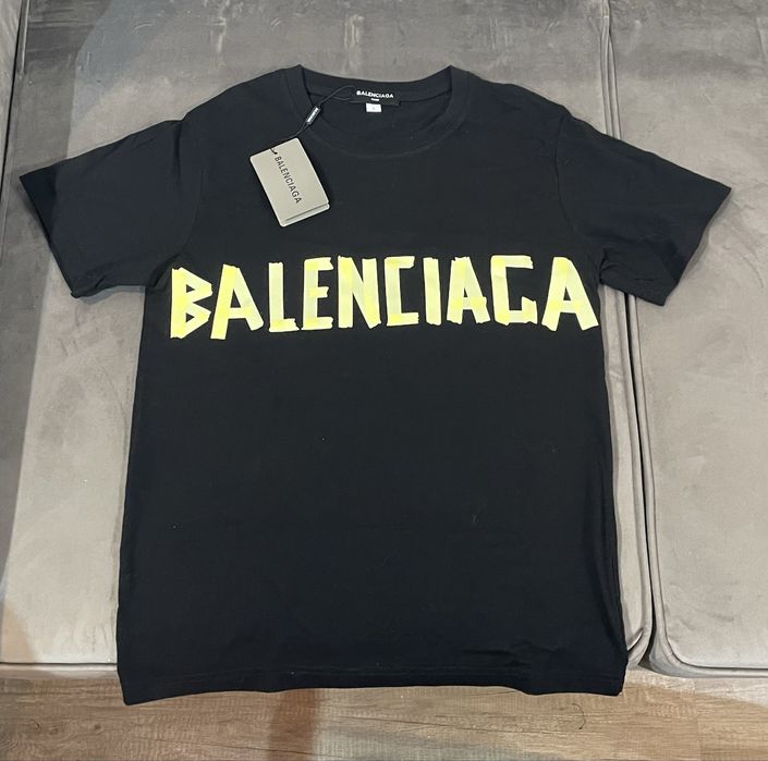 tricou balenciaga