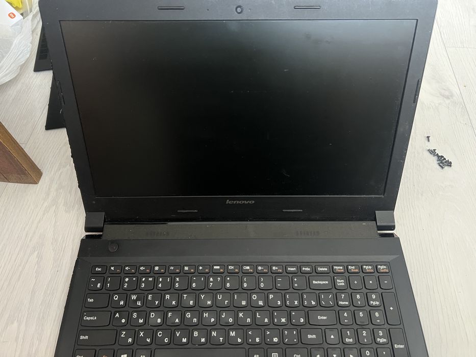 Продам ноутбук на запчасти