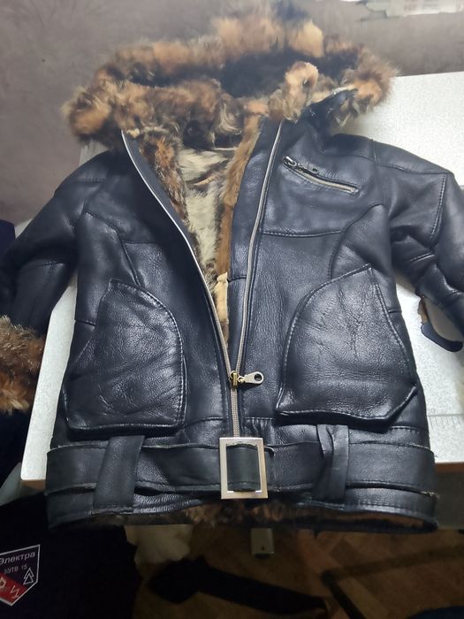 Продам дублёнку детскую