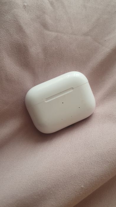 AirPods Pro 3  case; кейс от эйрподс про 3