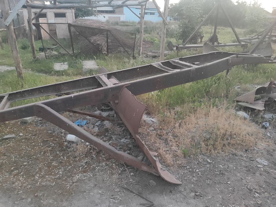 Dilnabaz yer tekislash uchun