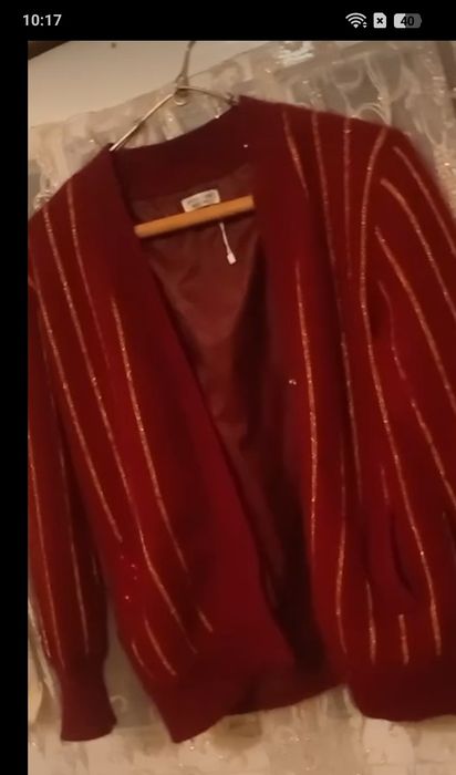 Vând bluze angora noi