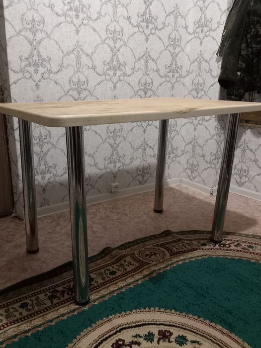 стол для кухни 01
