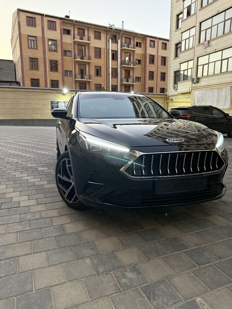 Срочно!!! JAC j7 sotiladi