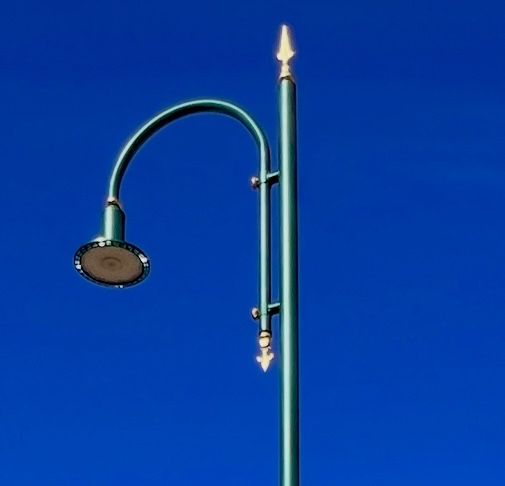 Столб фонарный 6 метровый для освещения улиц,прогулочных дорожек.