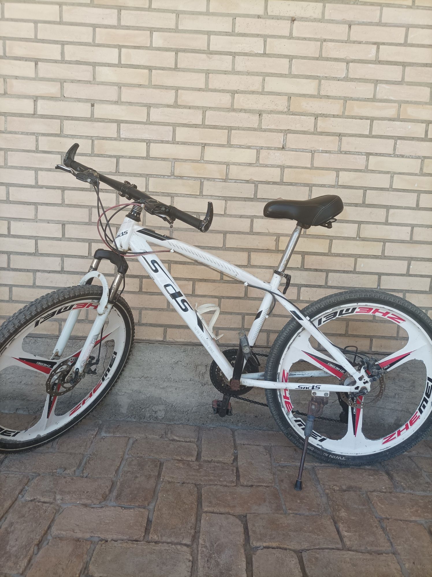 Velosiped sotiladi