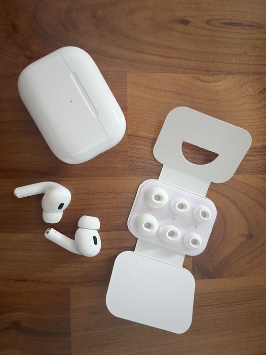 Airpods Pro a 2 a generatie