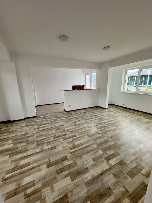 Servicii constructii, finisaje interioare/exterioare, renovari, altele