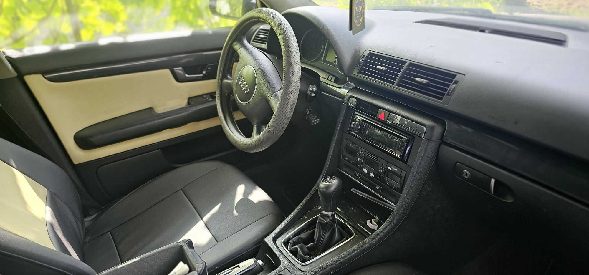 Vând piese rezultate din dezmembrarea unui audi a4 b6 1.9 tdi 6 trepte