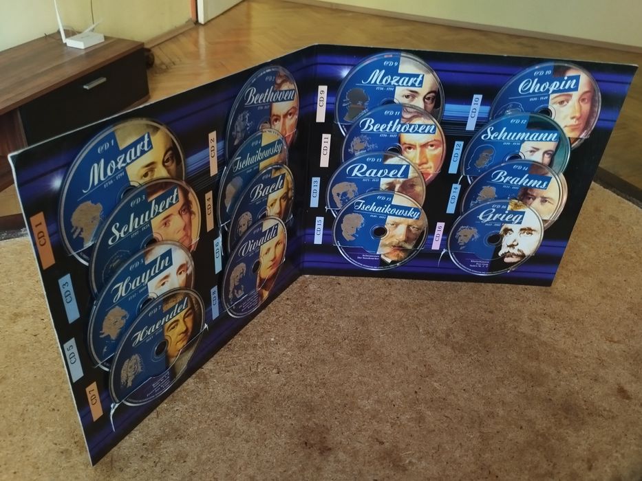 Продавам уникална колекция от класически CD