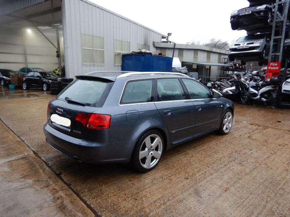 Usa stanga fata Audi A4 B7 2006 Break 2.0 IDT BRD