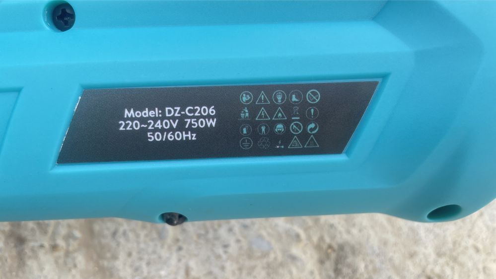 Slefuitor pentru pereti pliabil cu led 750w , Detoolz DZ-C206 225mm