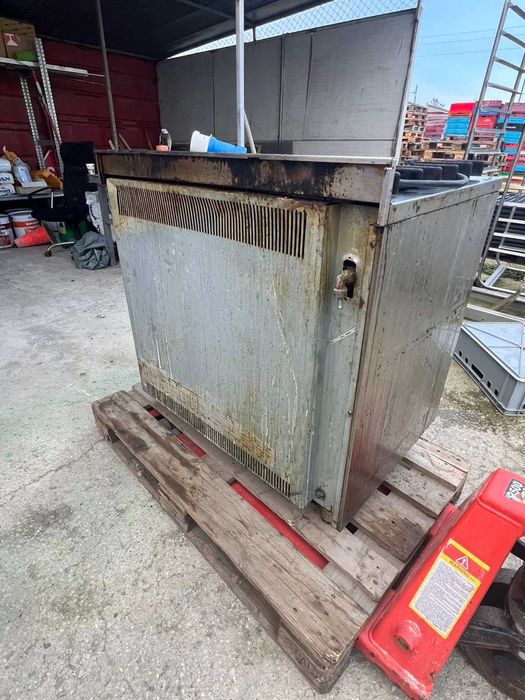 Готварска печка с котлони