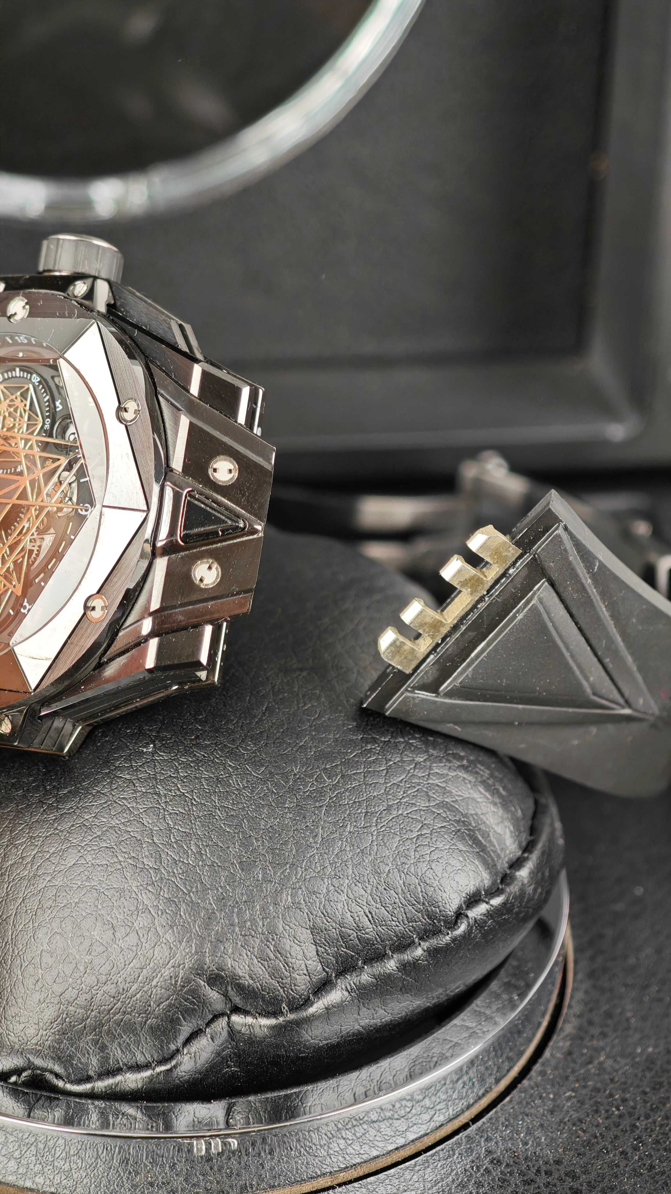Hublot Sang Bleu II Chronograph Black Magic Ceramic Механичен часовник