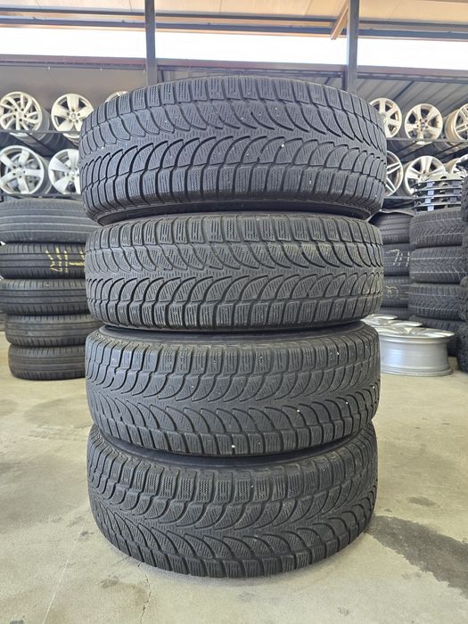 4 Броя Гуми 215/70/16 Bridgestone