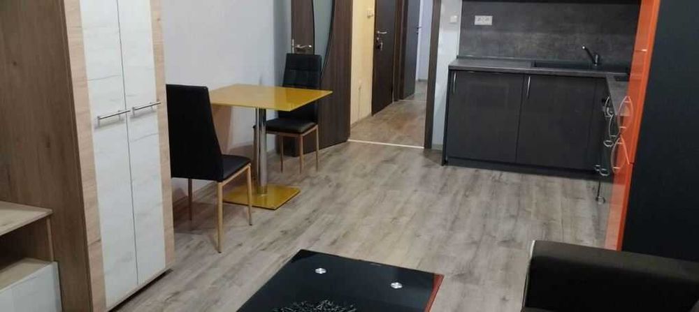 Просторен! Двустаен апартамент, под наем, кв. Левски