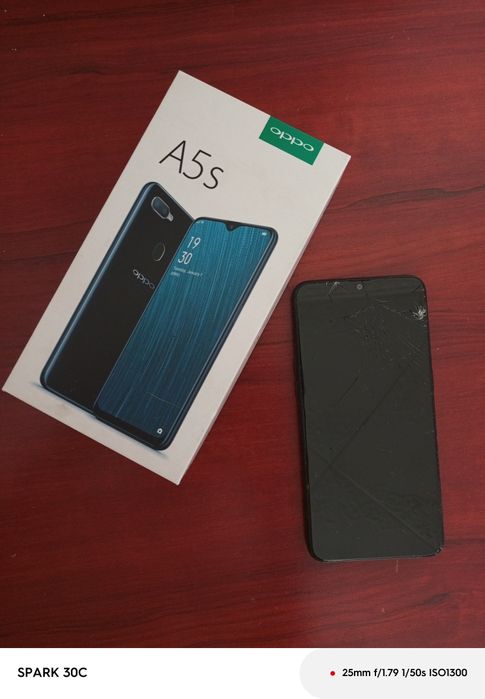 Продаю OPPO A5s (32 ГБ,оригинал)