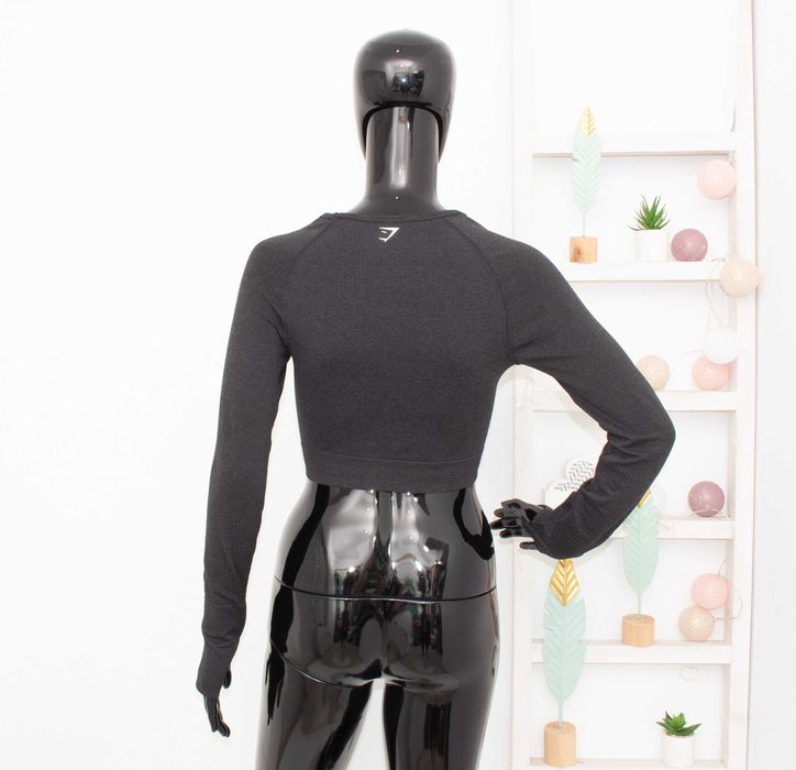 Gymshark дамски кроп топ за фитнес къс модел тъмно сив дълъг ръкав М