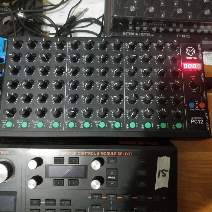 Faderfox PC 12 midi Dj Controller