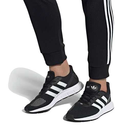 НОВИ Adidas Swift Run RF ОРИГИНАЛНИ дамски маратонки - 38/24см