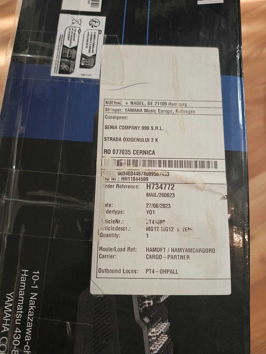 vând mixer Yamaha mg12 impecabil în cutie