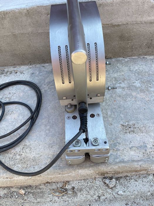 Aparat mobil de sudura  HAWO hpl 300 D continua pentru lucru flexibil