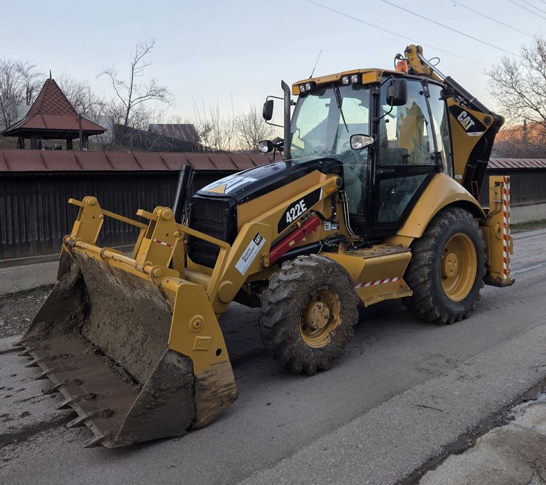 Buldoexcavator Caterpillar 422E 2009
