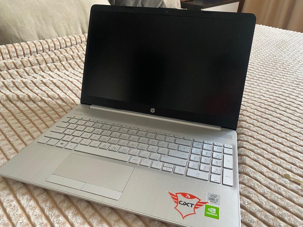 Laptop HP i7 1065G7