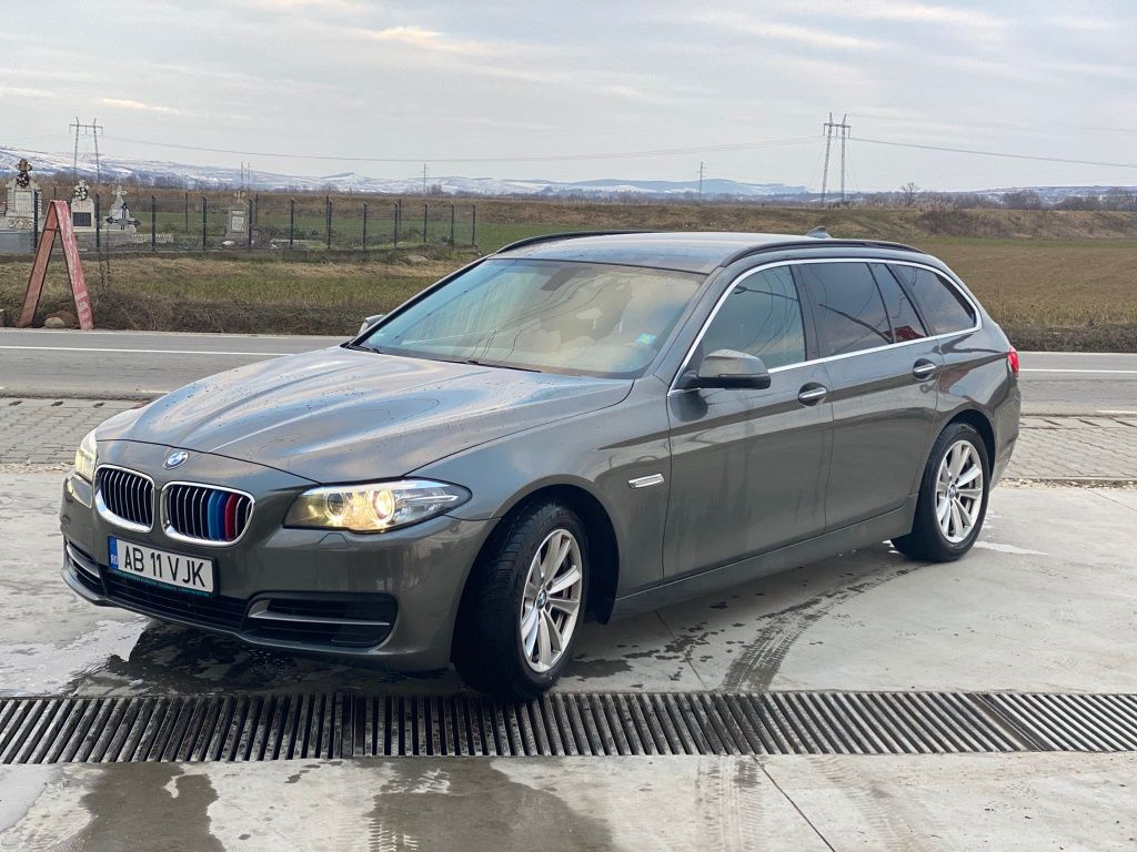 Vând BMW Seria 5 f11 2014 pe final